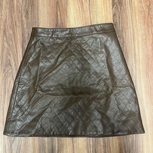 Elegant Quilted Leather Mini Skirt